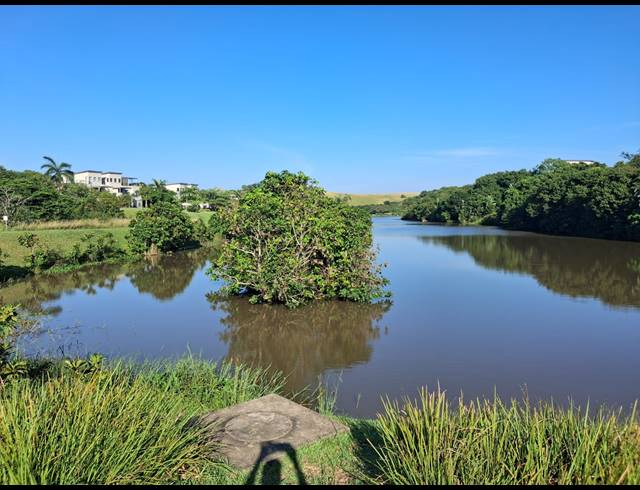 2 BEDROOM APARTMENT FOR SALE IN PALM LAKES ESTATE